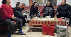 集團公司領(lǐng)導走訪(fǎng)慰問(wèn)公司困難黨員