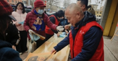 【市城市燃熱集團富泰熱力】新華西分公司黨總支開(kāi)展學(xué)雷鋒志愿服務(wù)活動(dòng)