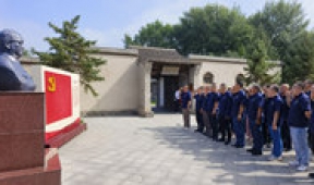 【市城市燃熱集團富泰熱力】公司機關(guān)黨組織開(kāi)展“追尋紅色足跡 傳承革命精神”主題黨日活動(dòng)